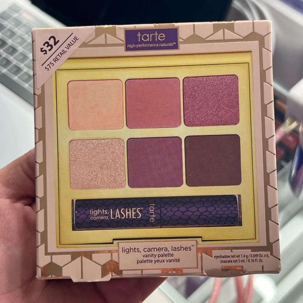Tarte: Lights, Camera, Lashes Vanity Palette - Picture 2 of 4